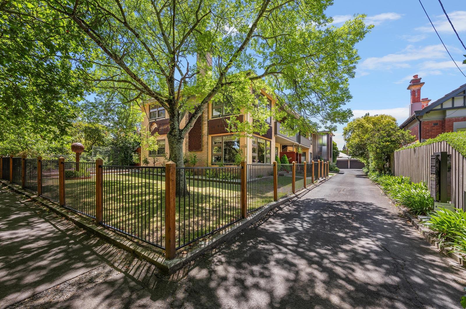 2/128 Webster Street LAKE WENDOUREE 15