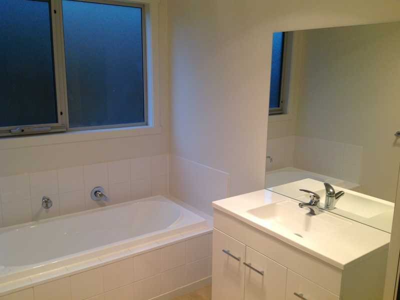 2/12a Abbotsfield Road CLAREMONT 8
