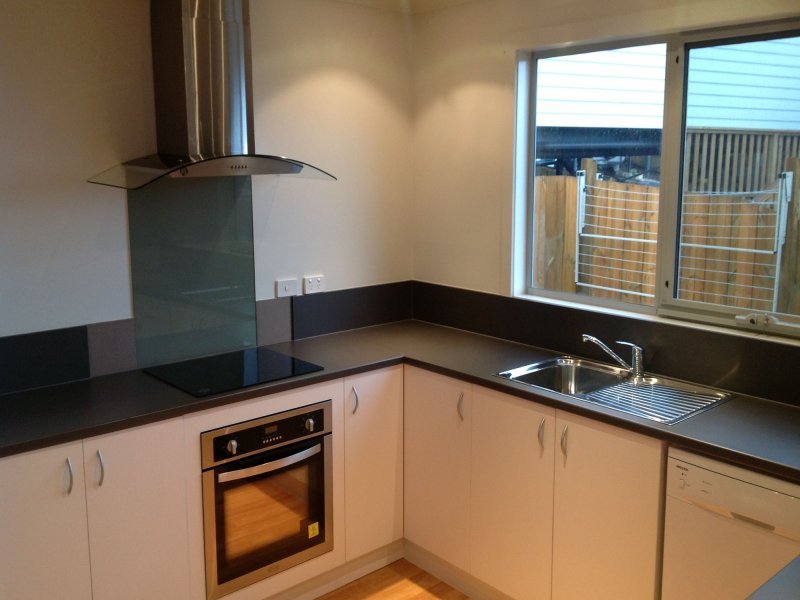 2/12a Abbotsfield Road CLAREMONT 2