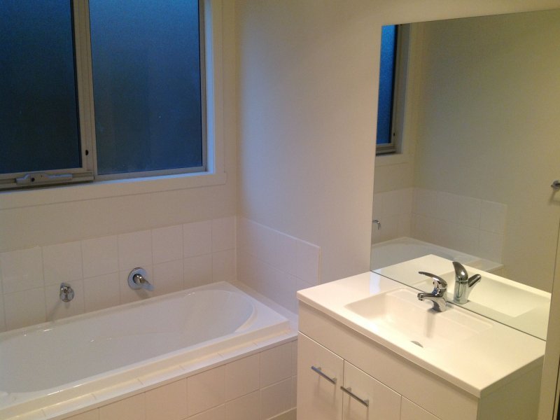 2/12a Abbotsfield Road CLAREMONT 8
