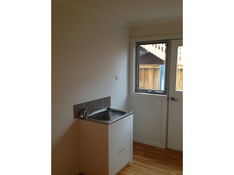 2/12a Abbotsfield Road CLAREMONT 9