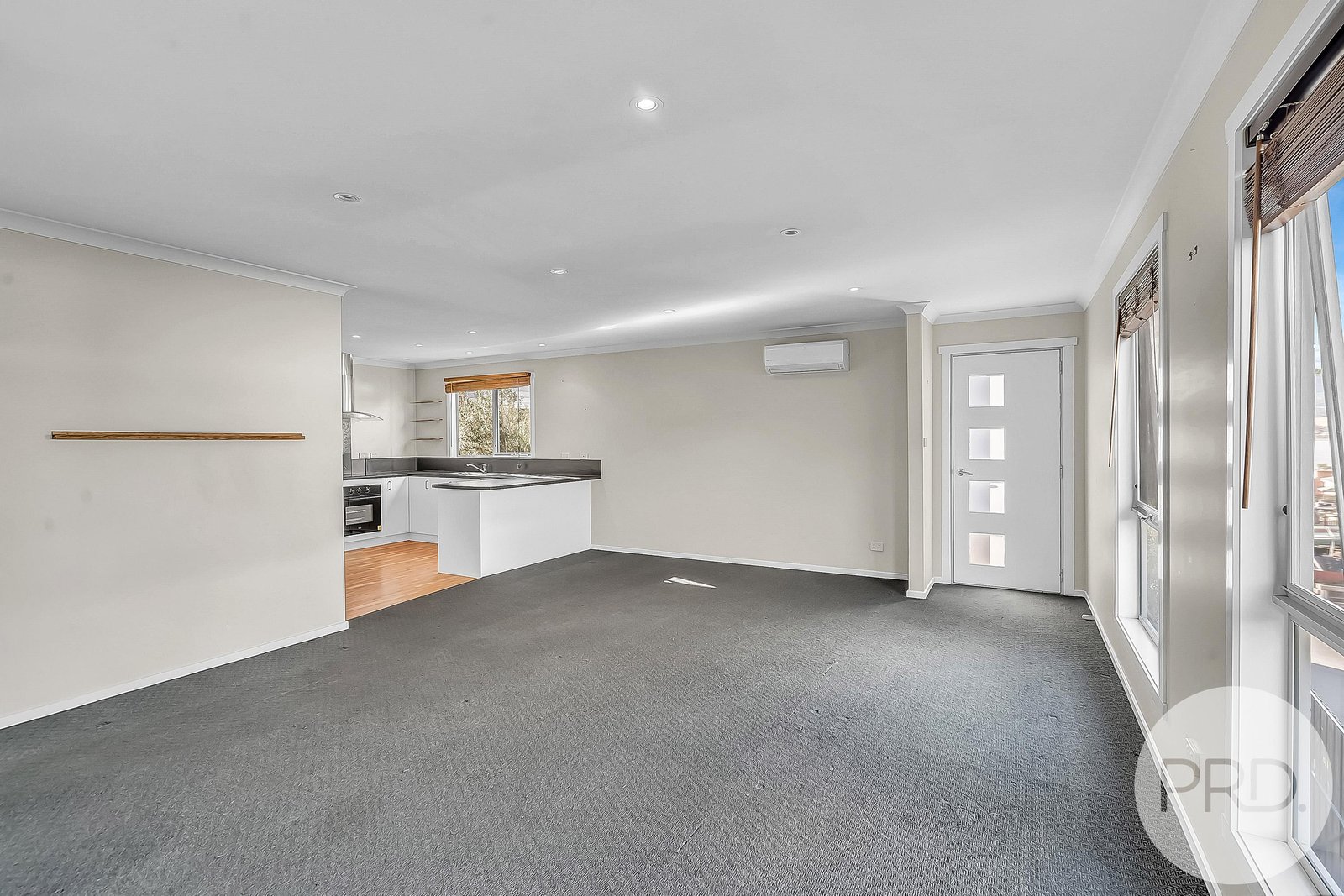 2/12a Abbotsfield Road CLAREMONT 4