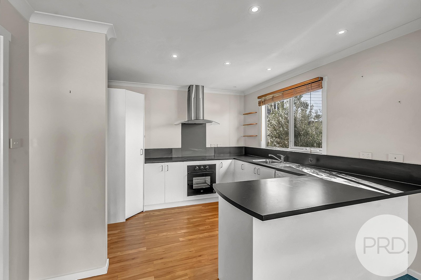 2/12a Abbotsfield Road CLAREMONT 5