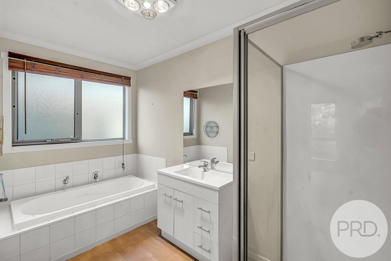 2/12a Abbotsfield Road CLAREMONT 8
