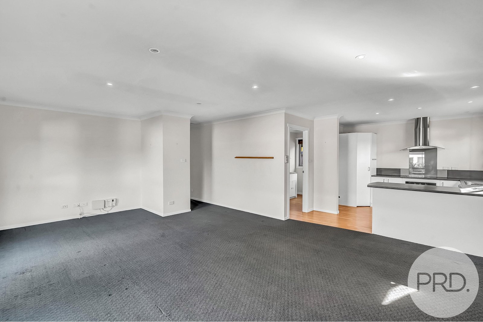 2/12a Abbotsfield Road CLAREMONT 2