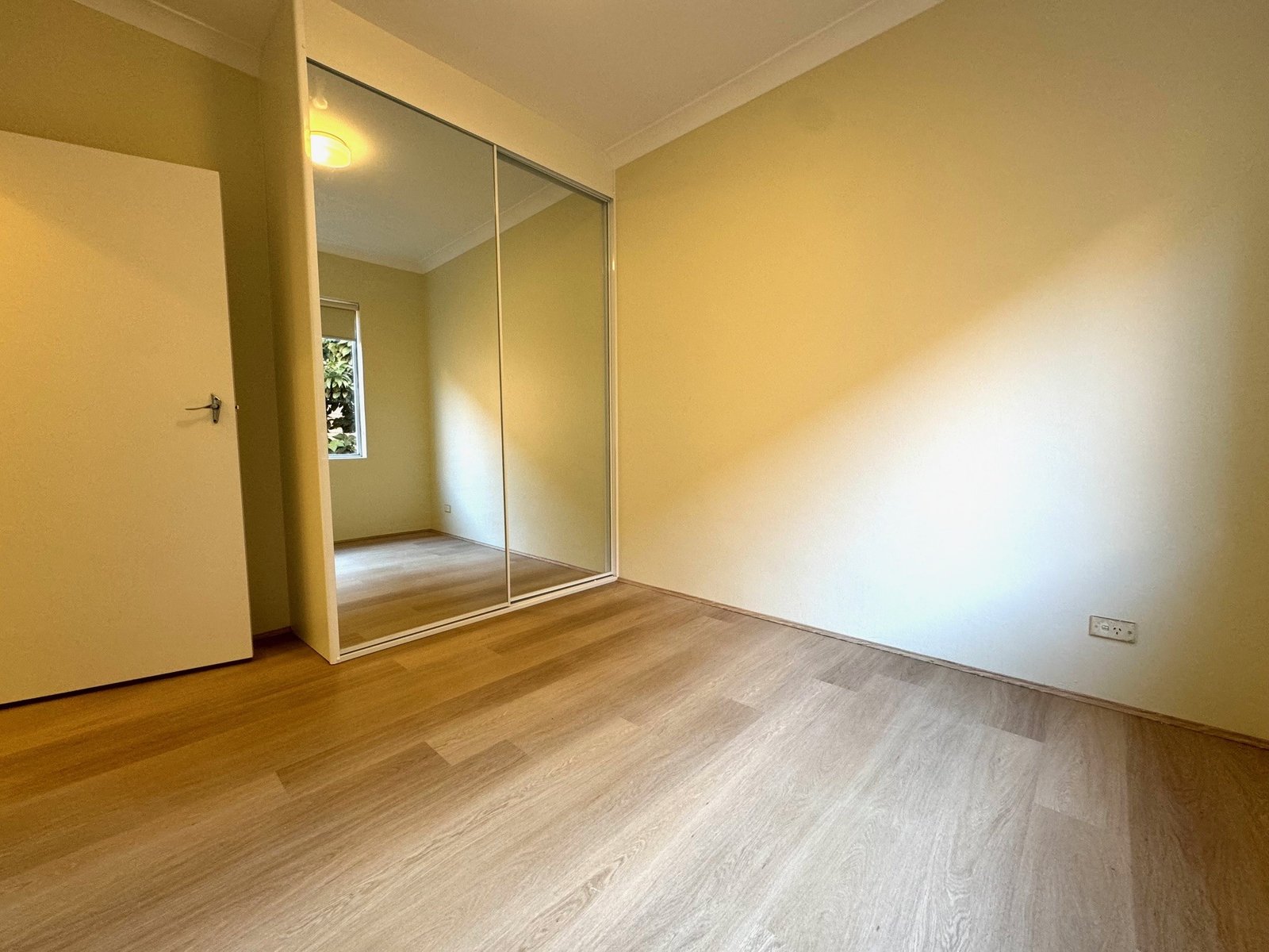 2/13-15 Eden Street ARNCLIFFE 3