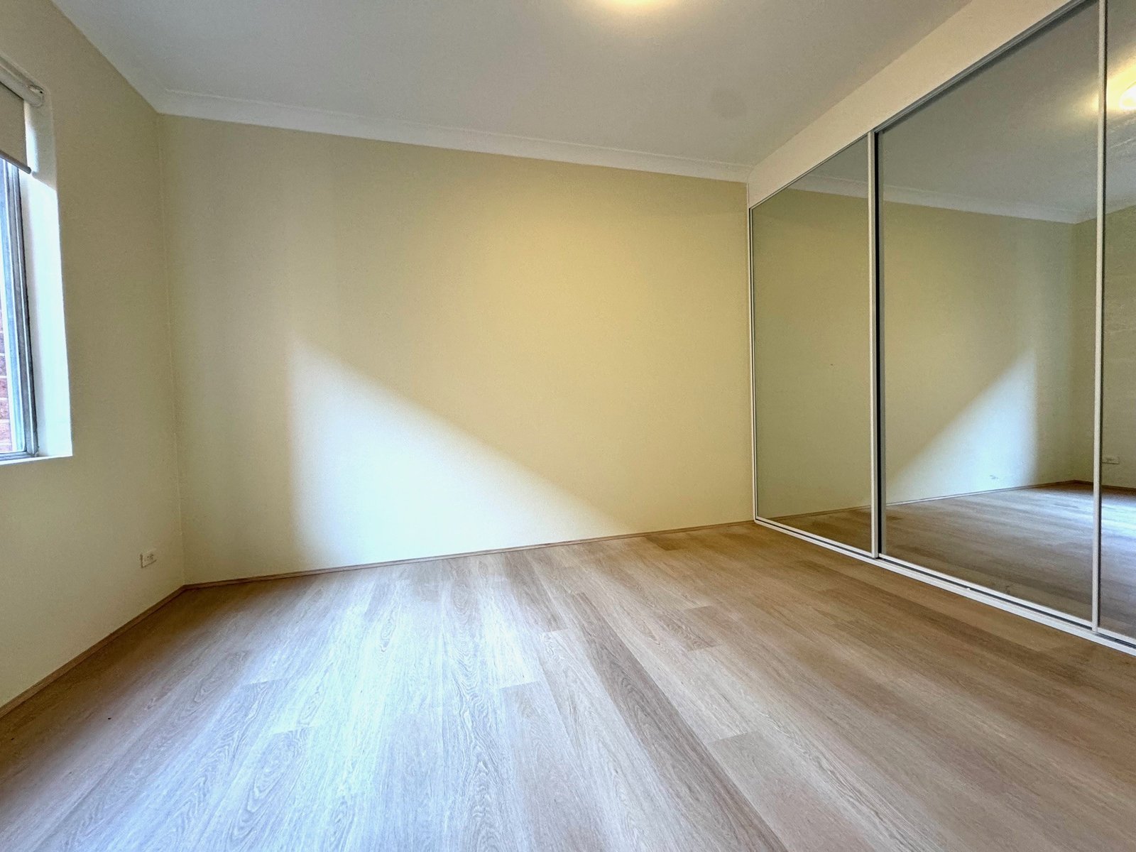 2/13-15 Eden Street ARNCLIFFE 4