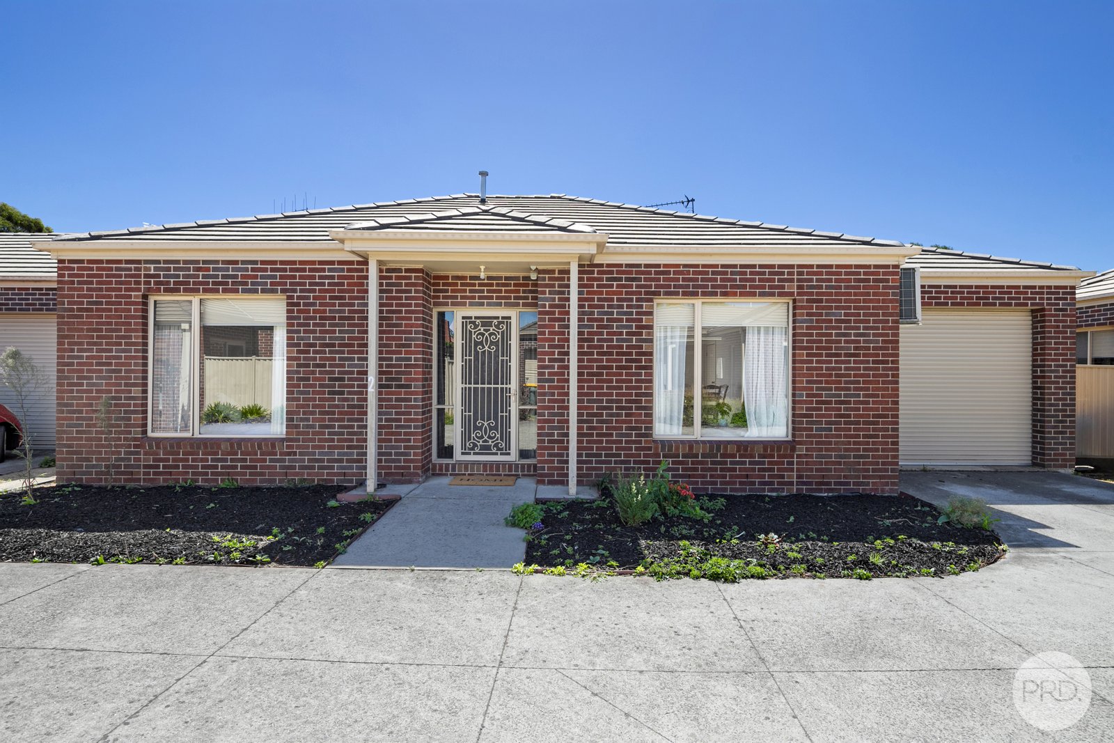 2/13-15 Learmonth Street ALFREDTON 1