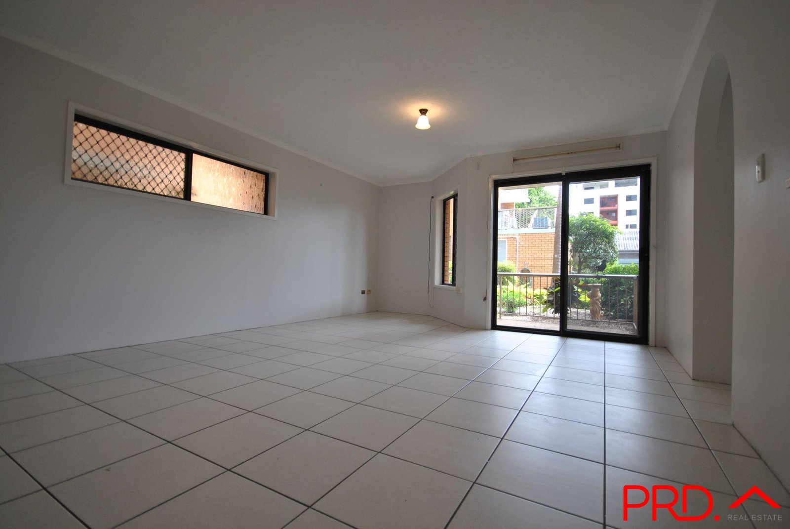 2/13-15 North Street SOUTHPORT 3