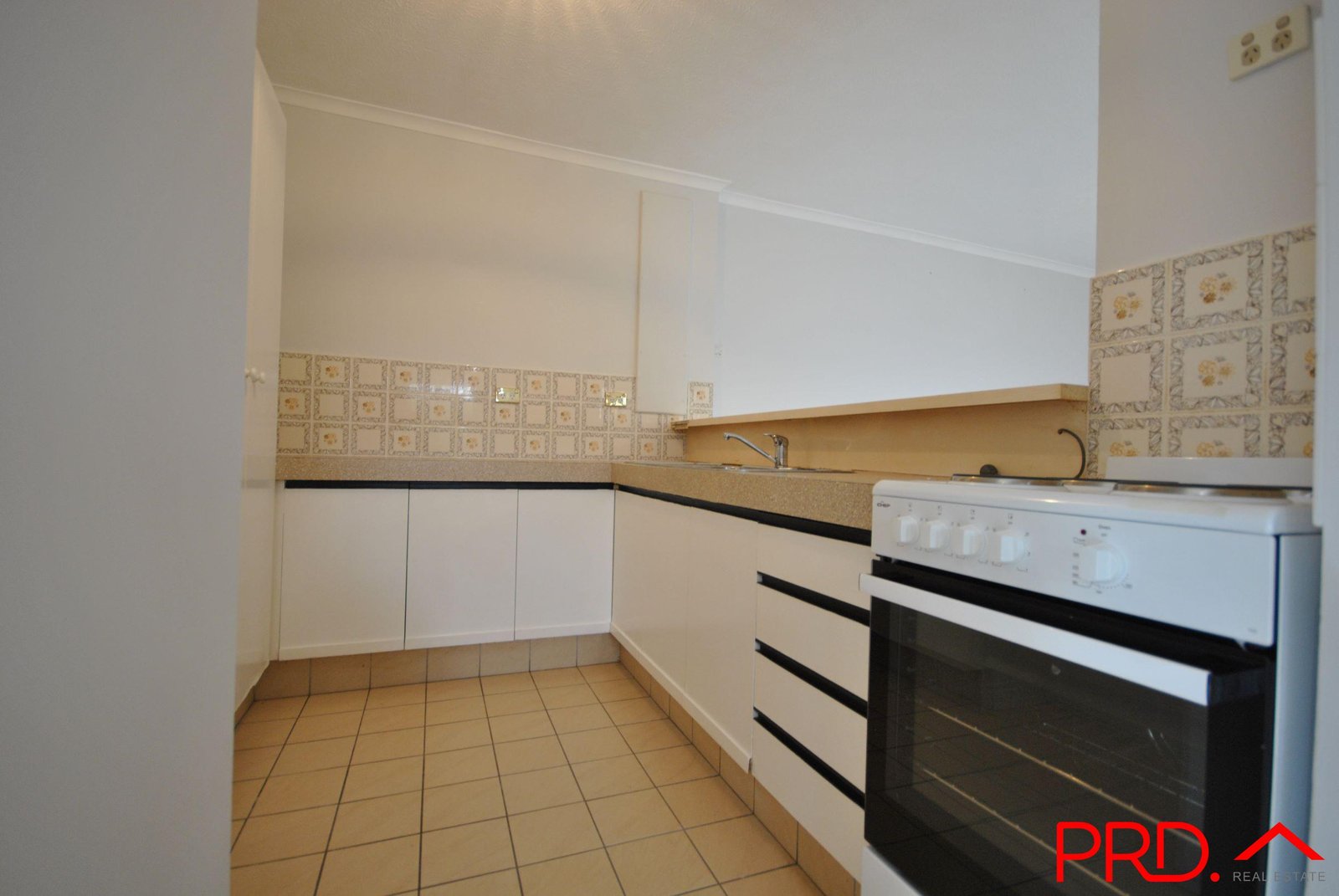2/13-15 North Street SOUTHPORT 6