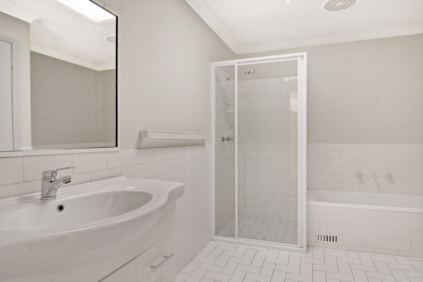 2/13-15 Osborne Street DAPTO 5