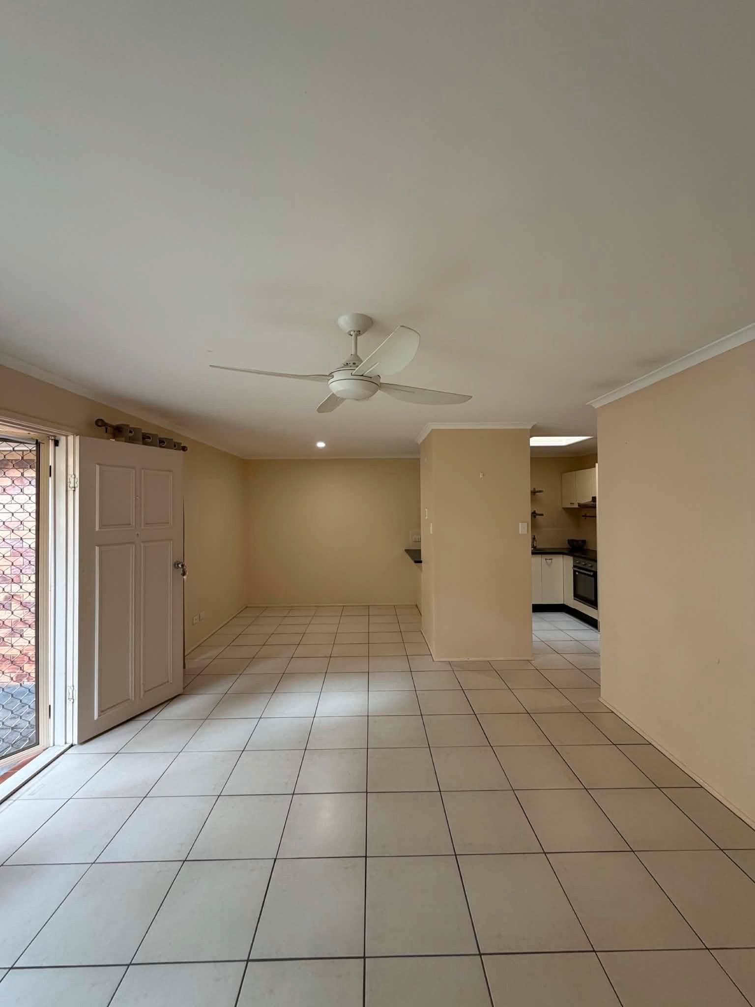 2/13 Aragorn Street MAROOCHYDORE 14