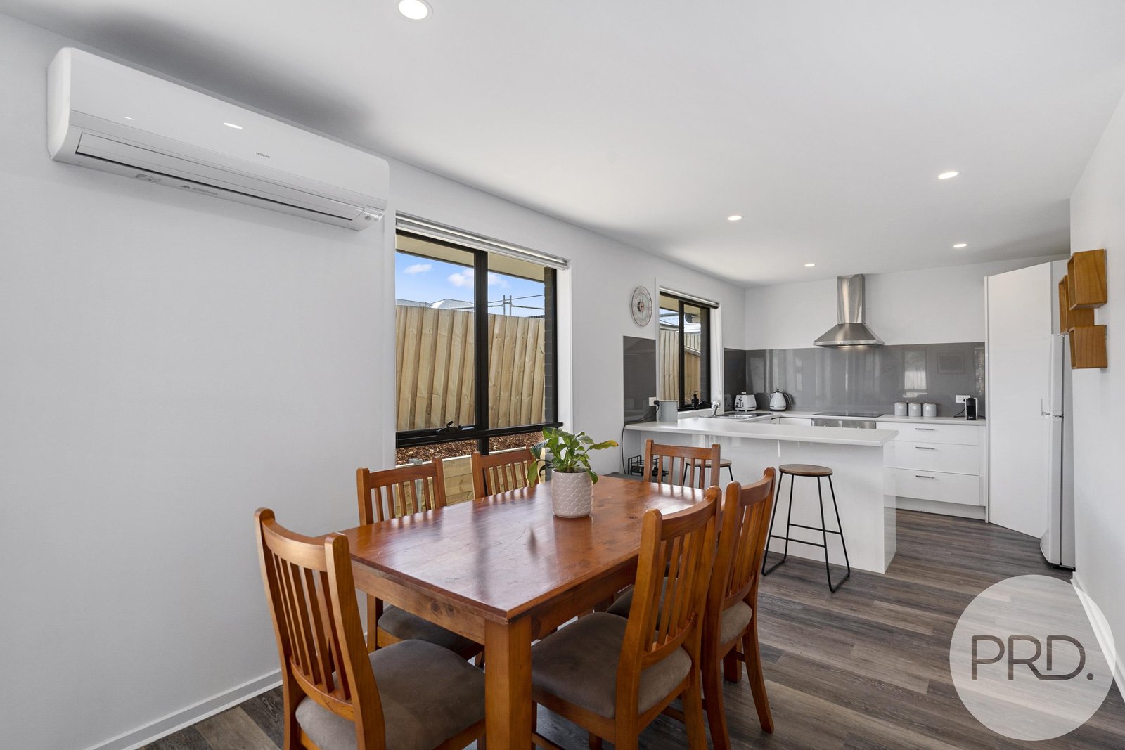 2/13 Banksfield Street ROKEBY 7