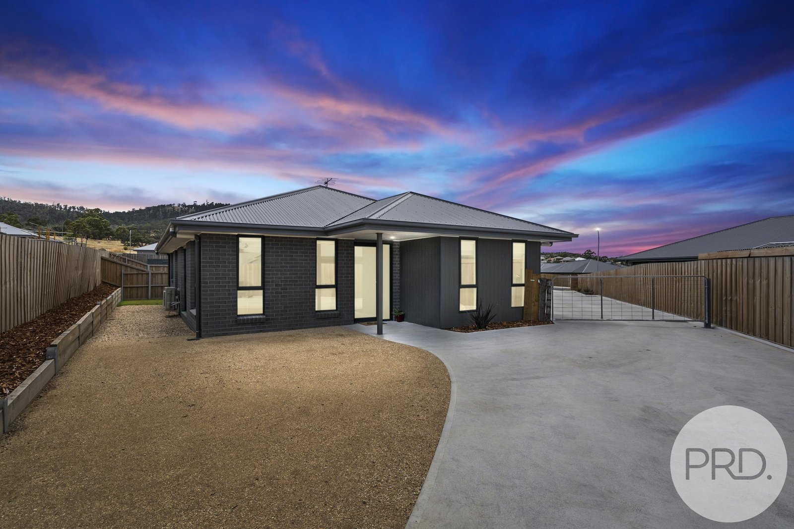 2/13 Banksfield Street ROKEBY 16