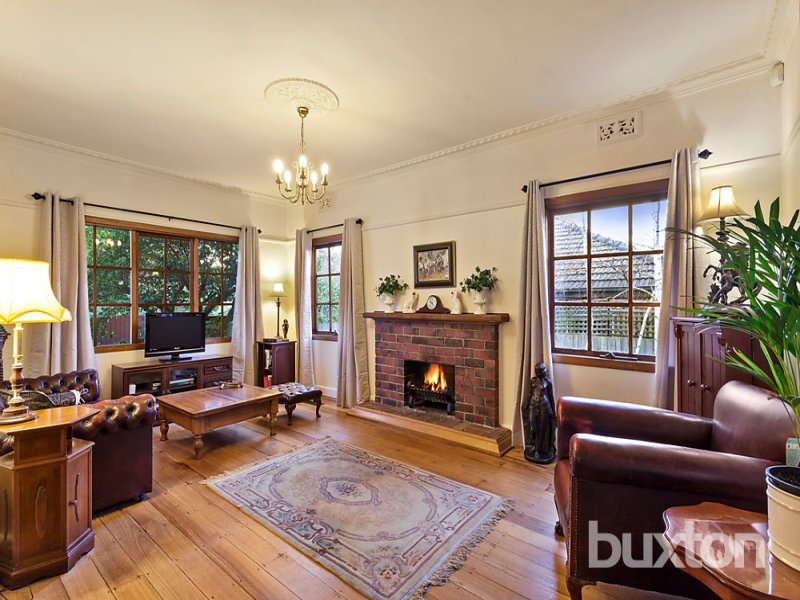 Gallery: 213 Bay Road