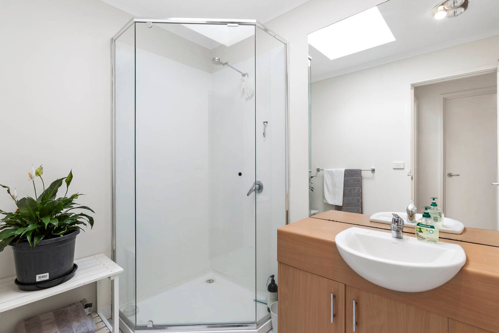 Real Estate and Property in 2/13 Beaver Street, Ocean Grove, VIC