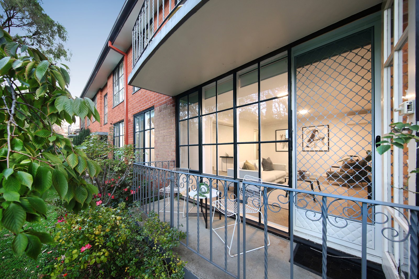 Gallery: 2/13 Belmont Avenue