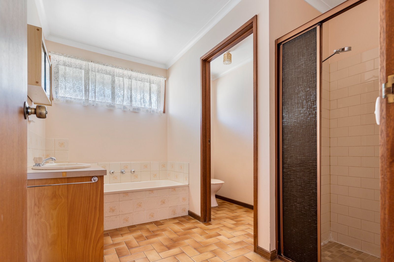 2/13 Beverley Street KANGAROO FLAT 7