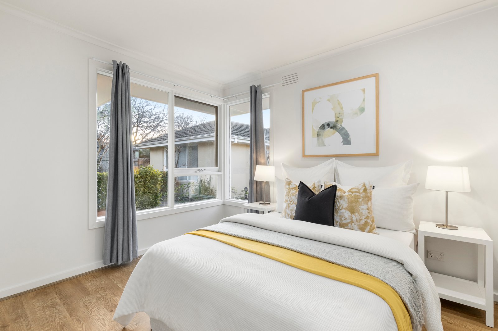 Real Estate and Property in 2/13 Binnie Street, Brighton East, VIC