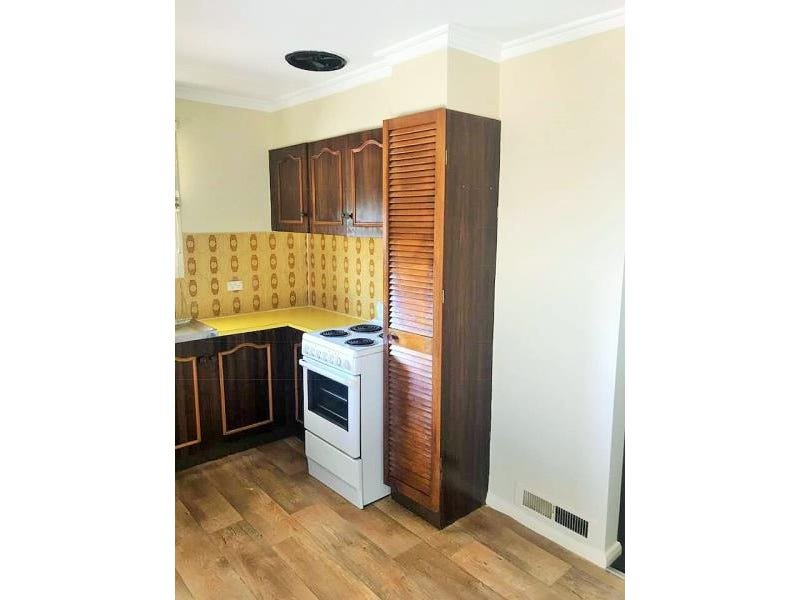 Gallery: 2/13 Bishop Street