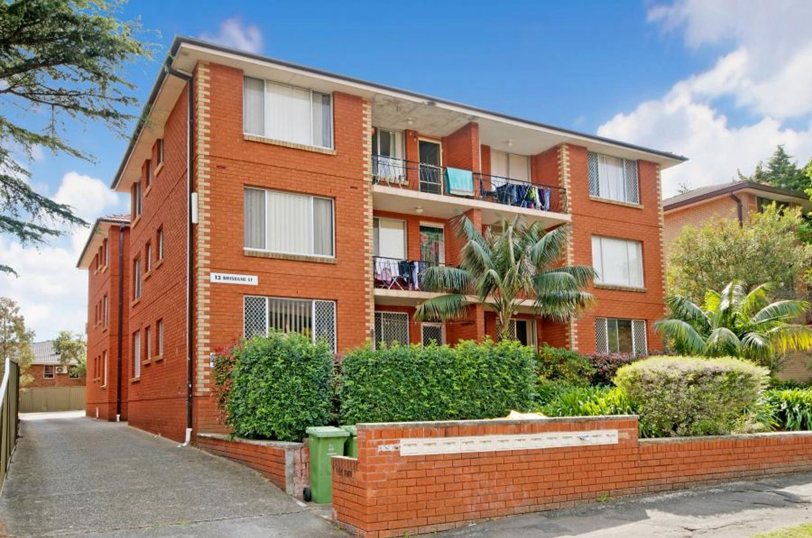 2/13 Brisbane Street, HARRIS PARK NSW 2150