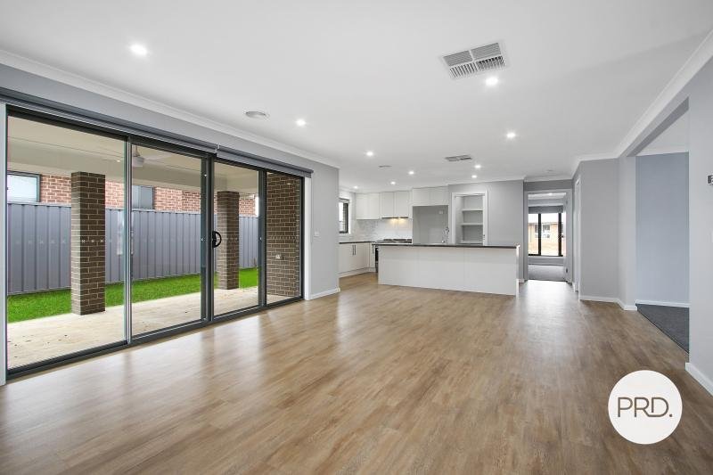 213 Brooklyn Drive THURGOONA 2