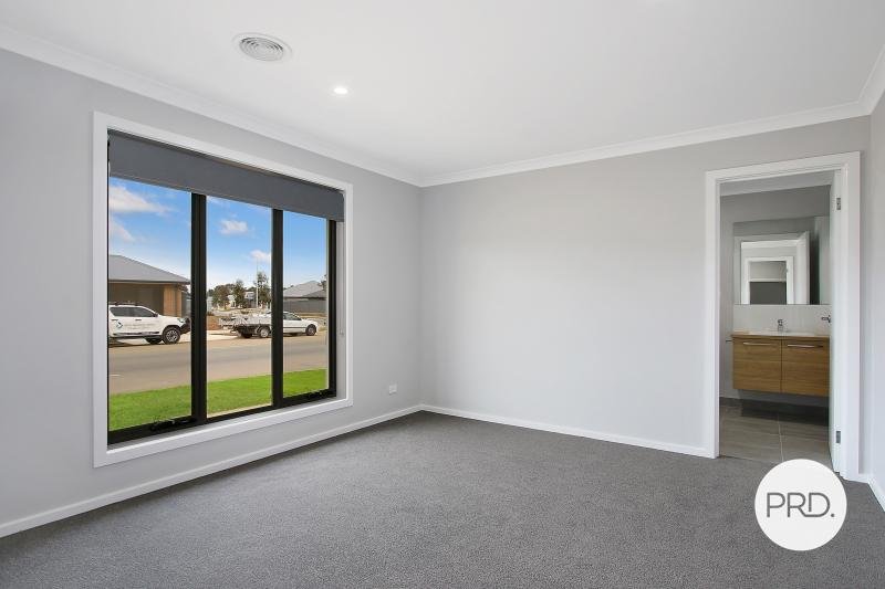213 Brooklyn Drive THURGOONA 5
