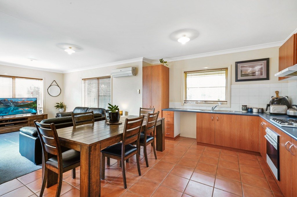 Gallery: 213 Carr Street