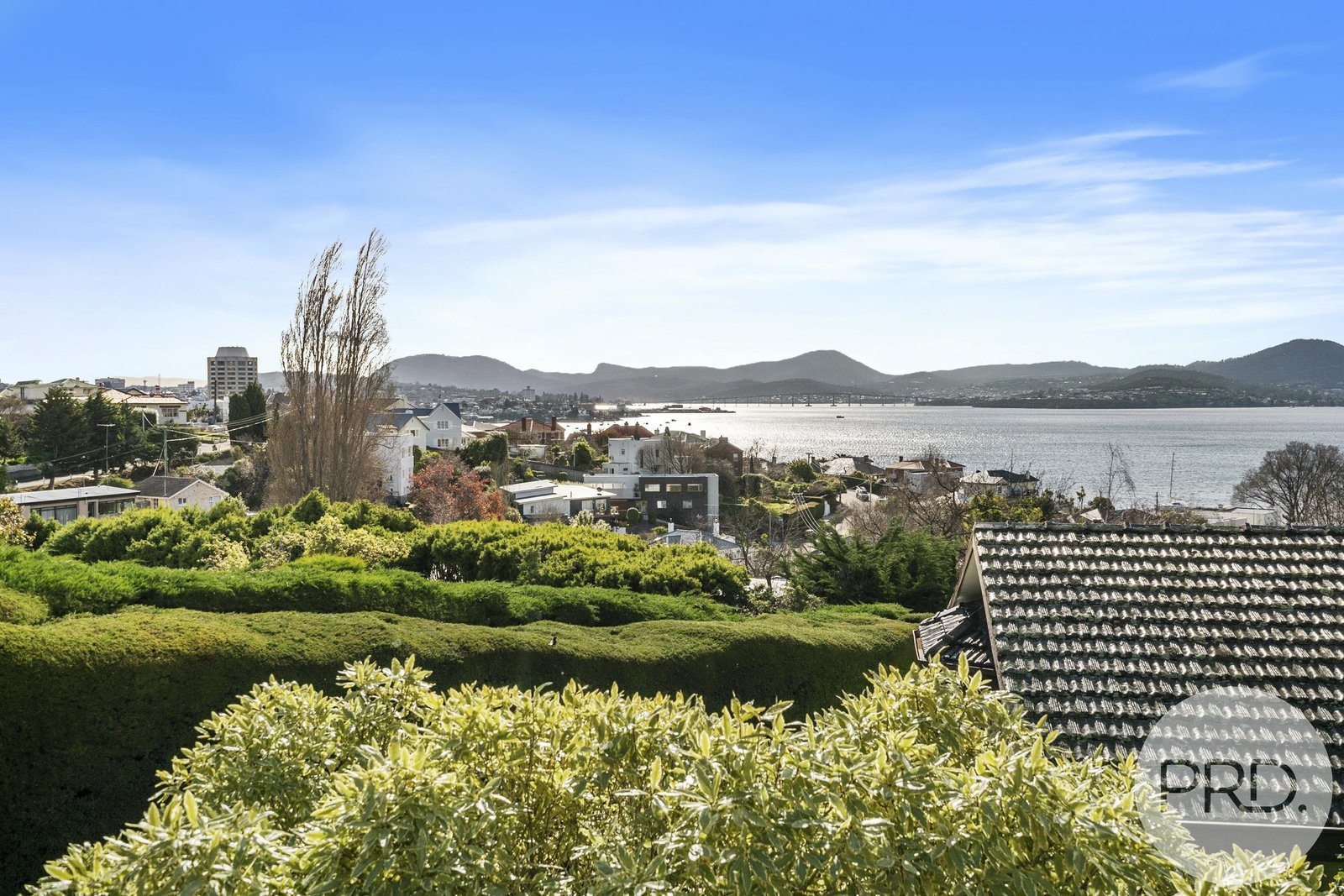 2/13 Cedar Court SANDY BAY 10