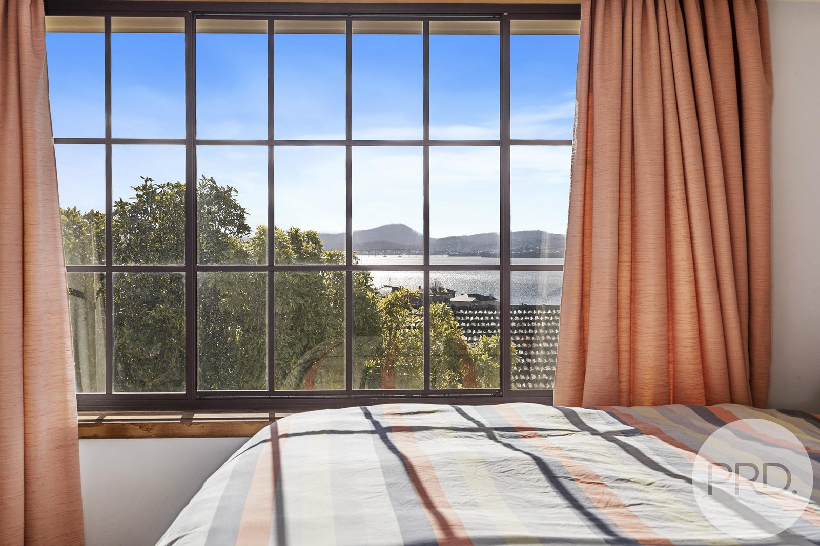 2/13 Cedar Court SANDY BAY 17