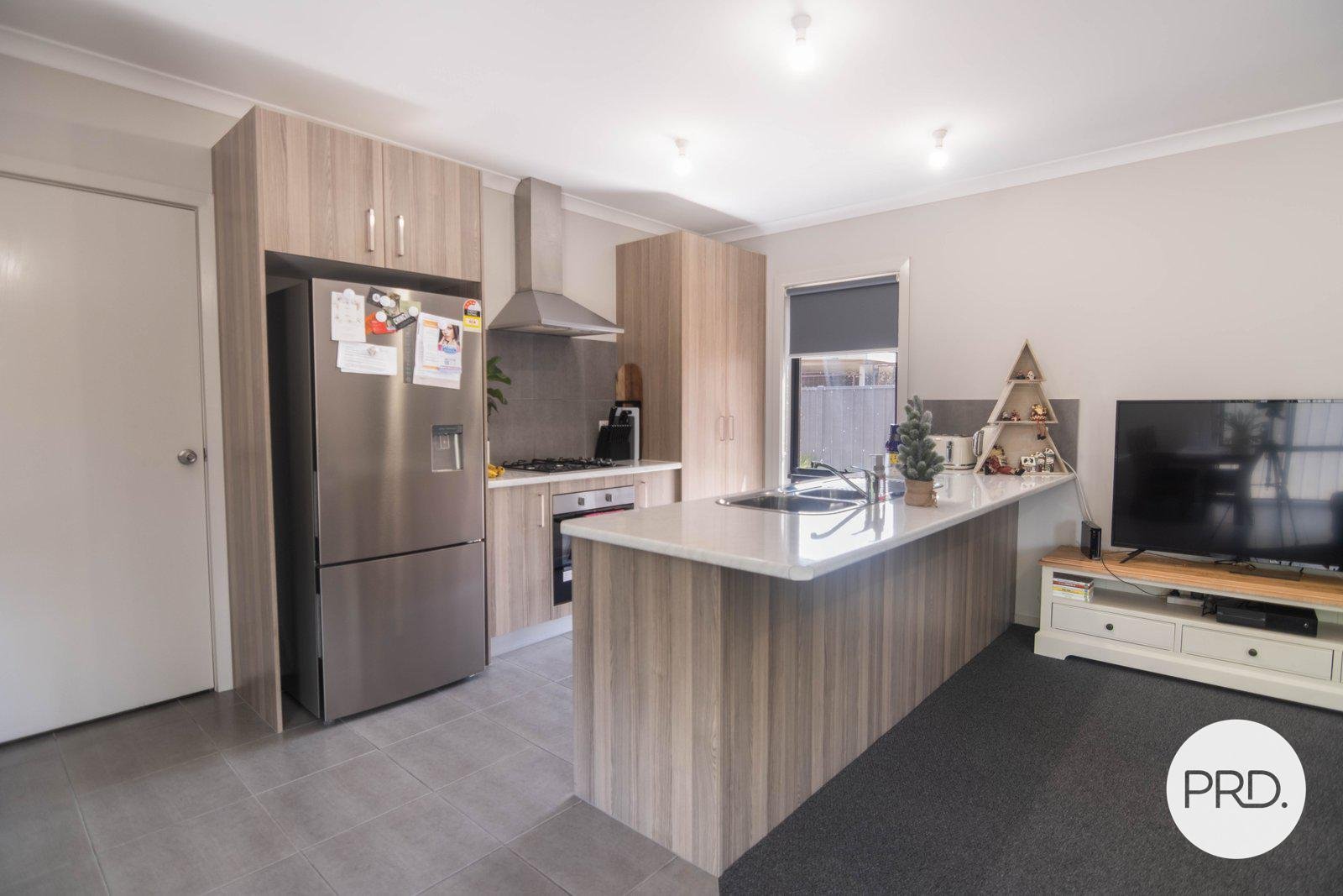 2/13 Cornish  SHEPPARTON 2