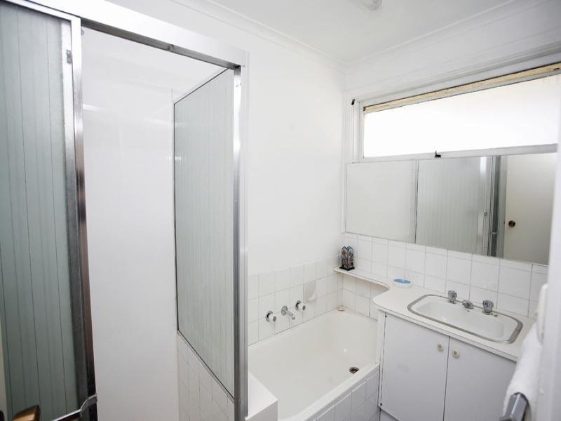 Gallery: 2/13 Crewe Road