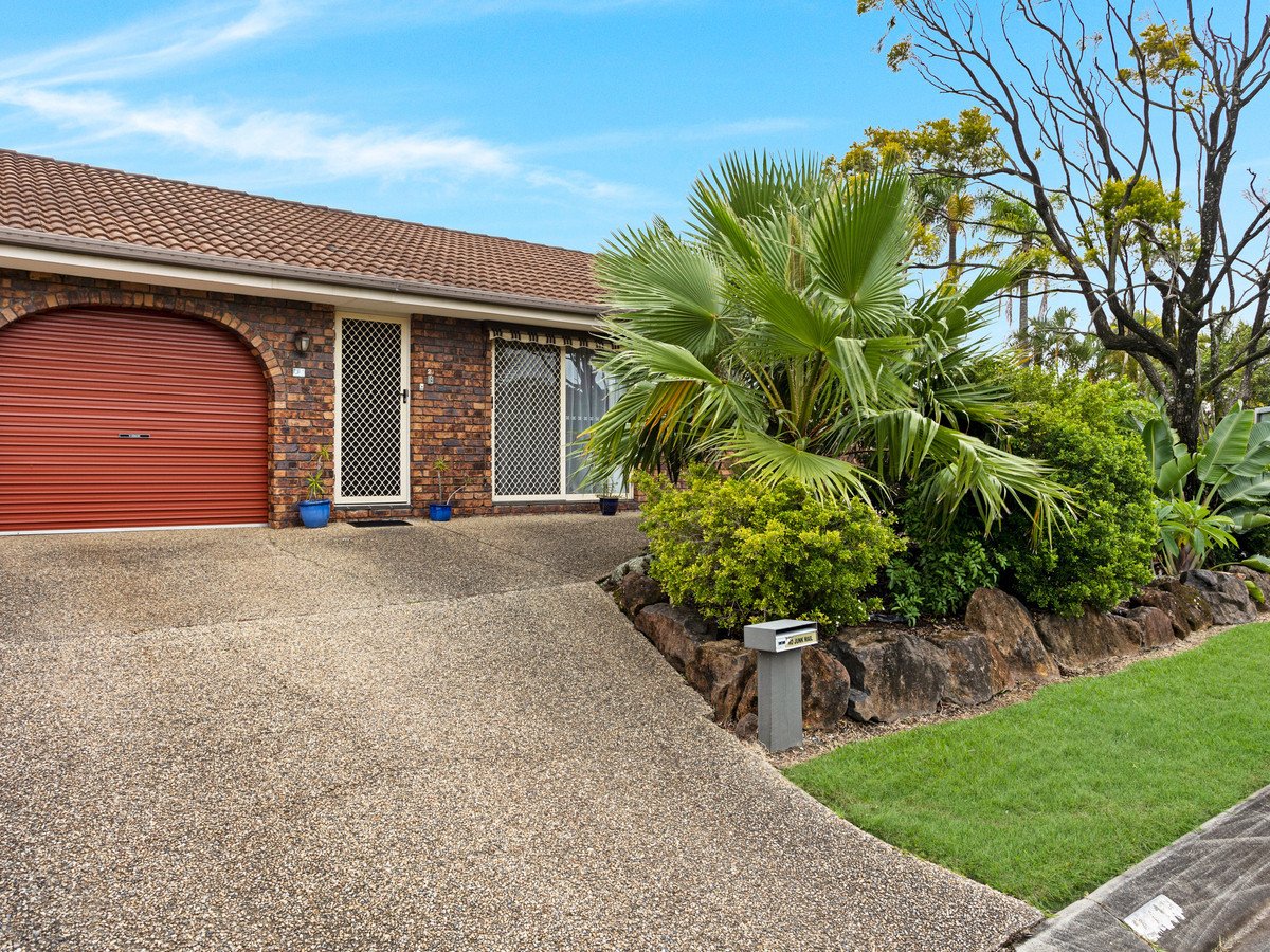 2/13 Elwood Court Burleigh Waters 2