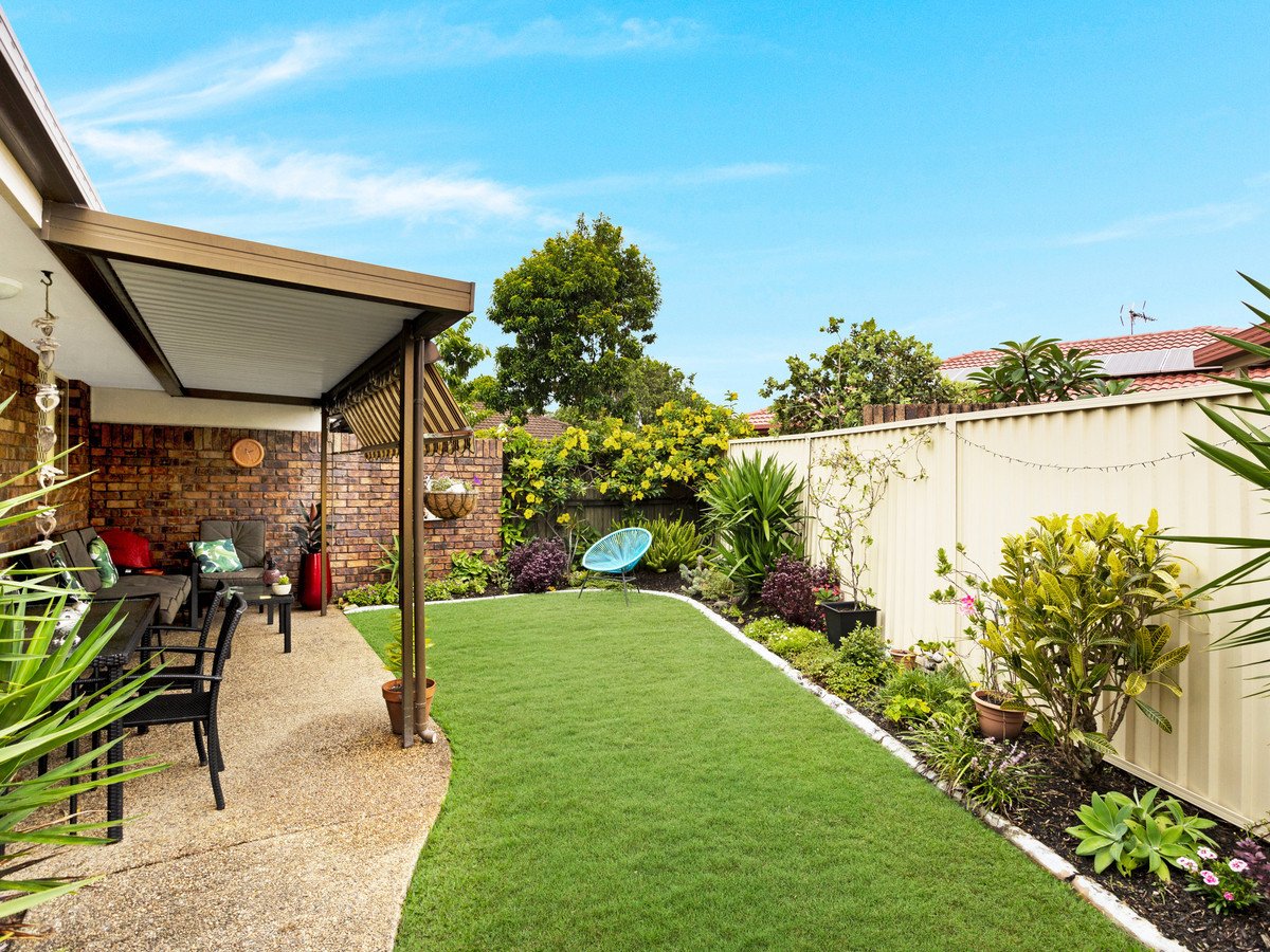 2/13 Elwood Court Burleigh Waters 5