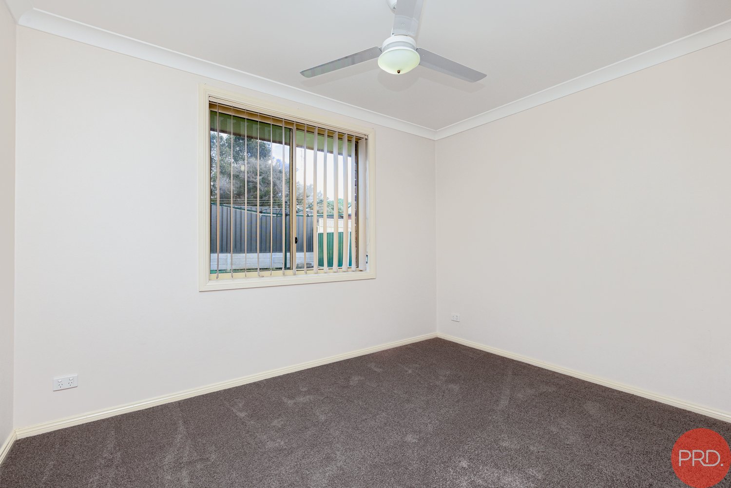 2/13 George Street LARGS 12