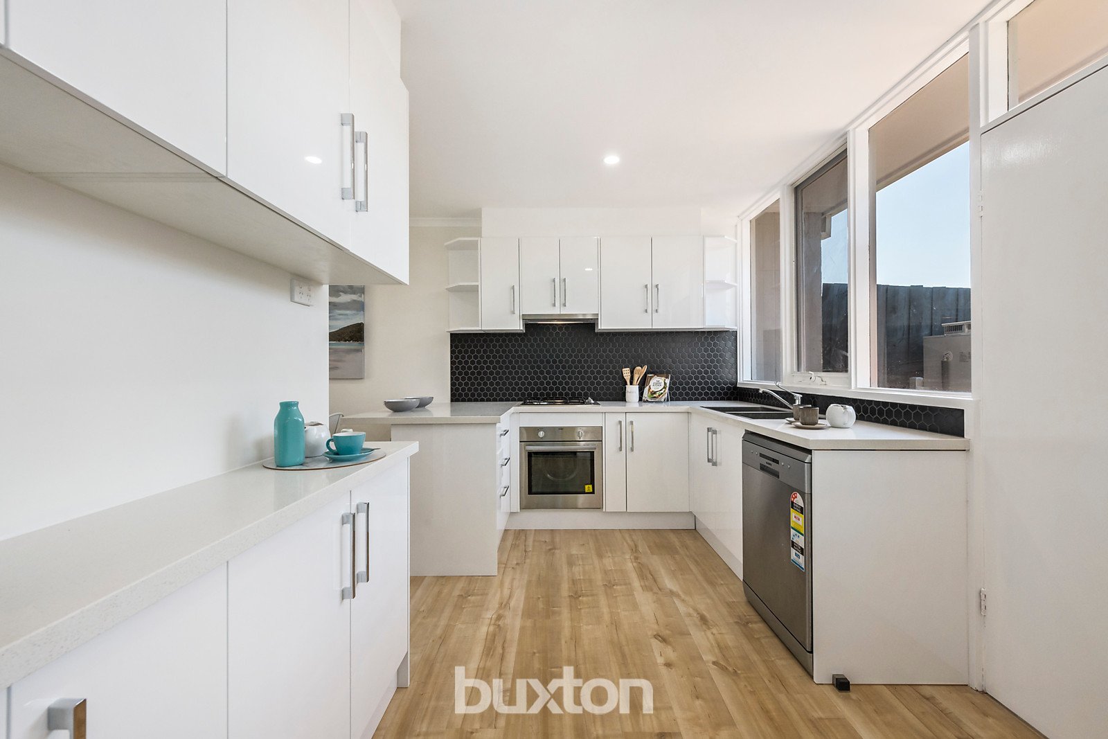 Gallery: 2/13 Glenola Road