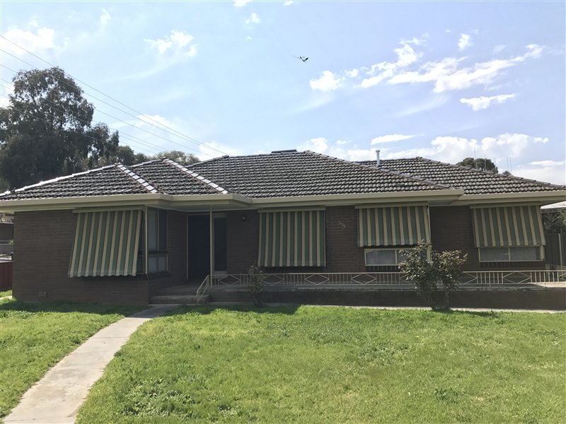 213 Holdsworth Road NORTH BENDIGO 1