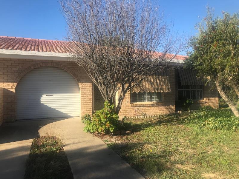 2/13 Illoura Street TAMWORTH 1