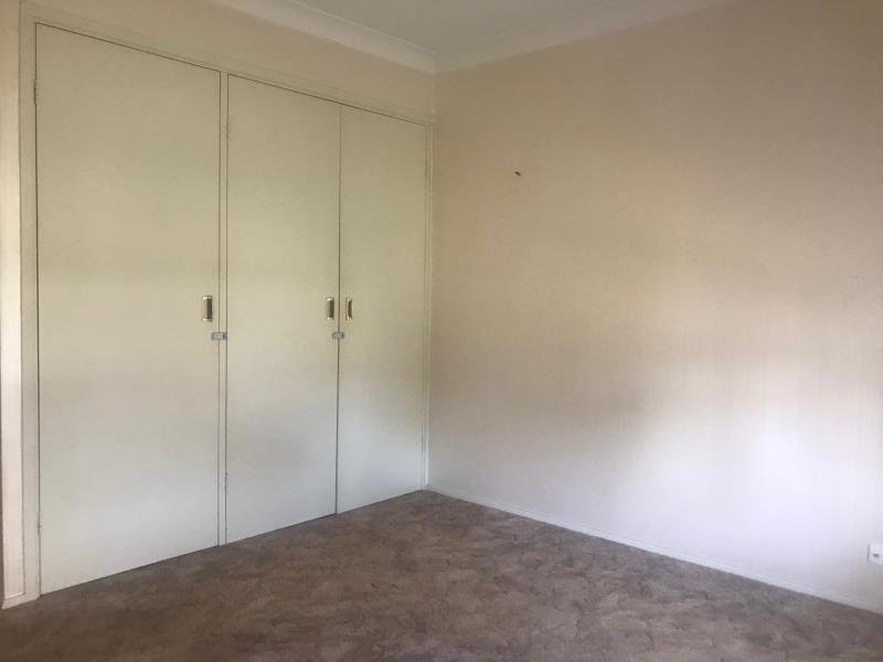2/13 Illoura Street TAMWORTH 5