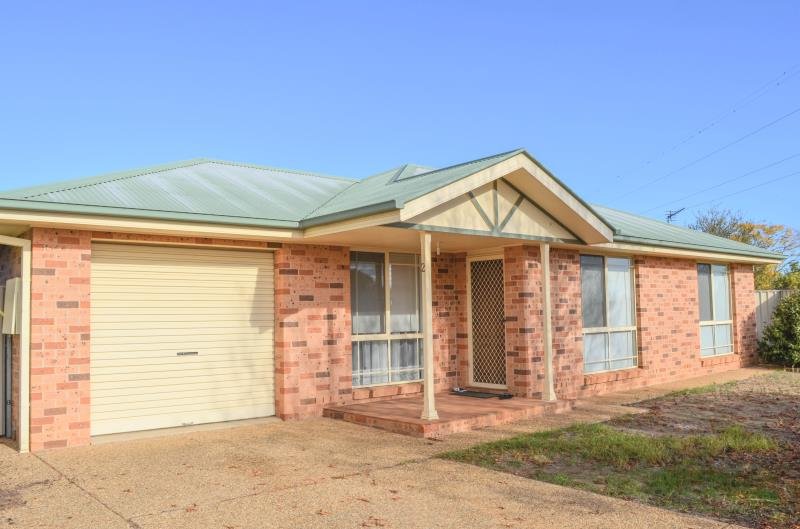 2/13 Kimba Drive GLENFIELD PARK 1