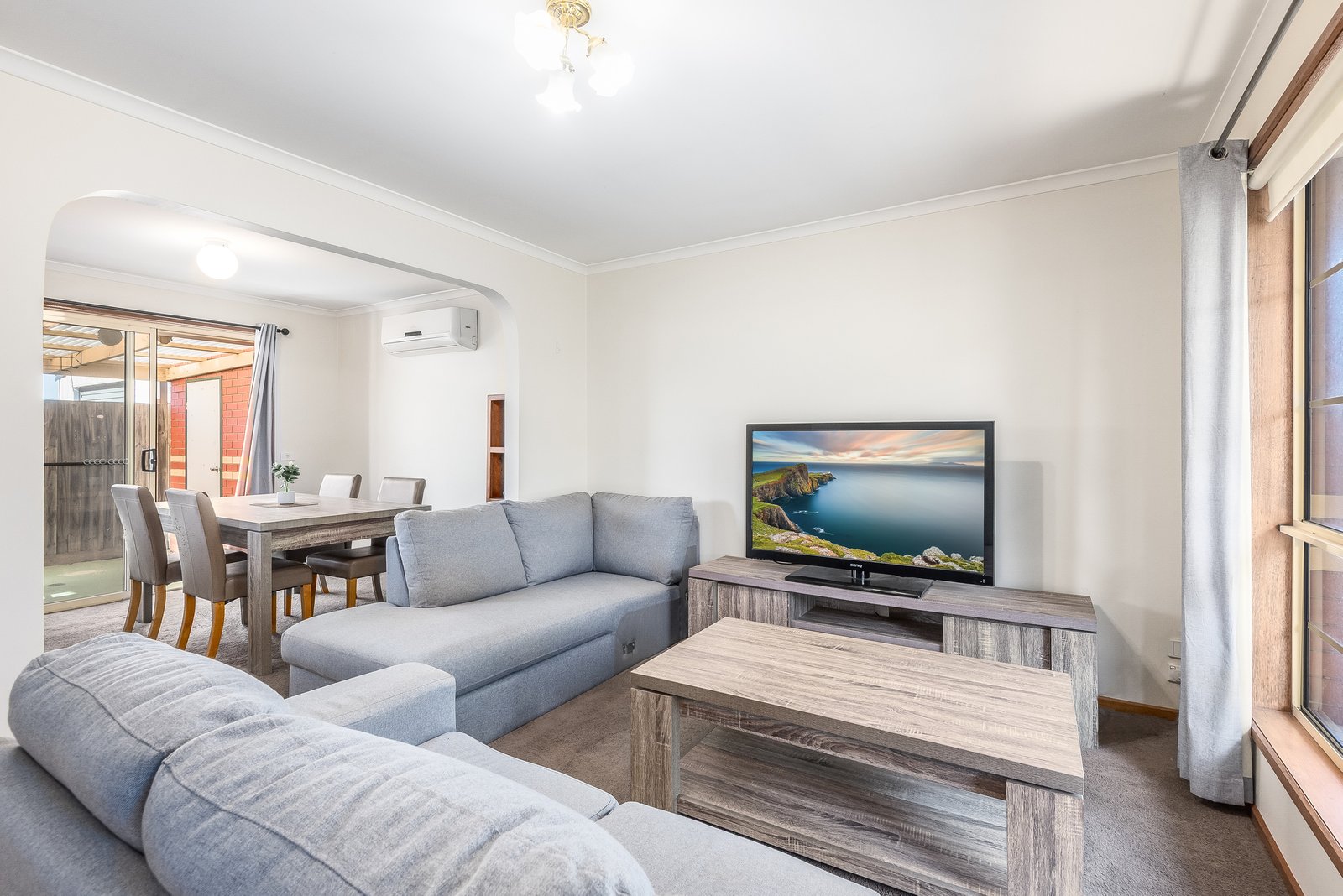 Gallery: 2/13 Kurrajong Court
