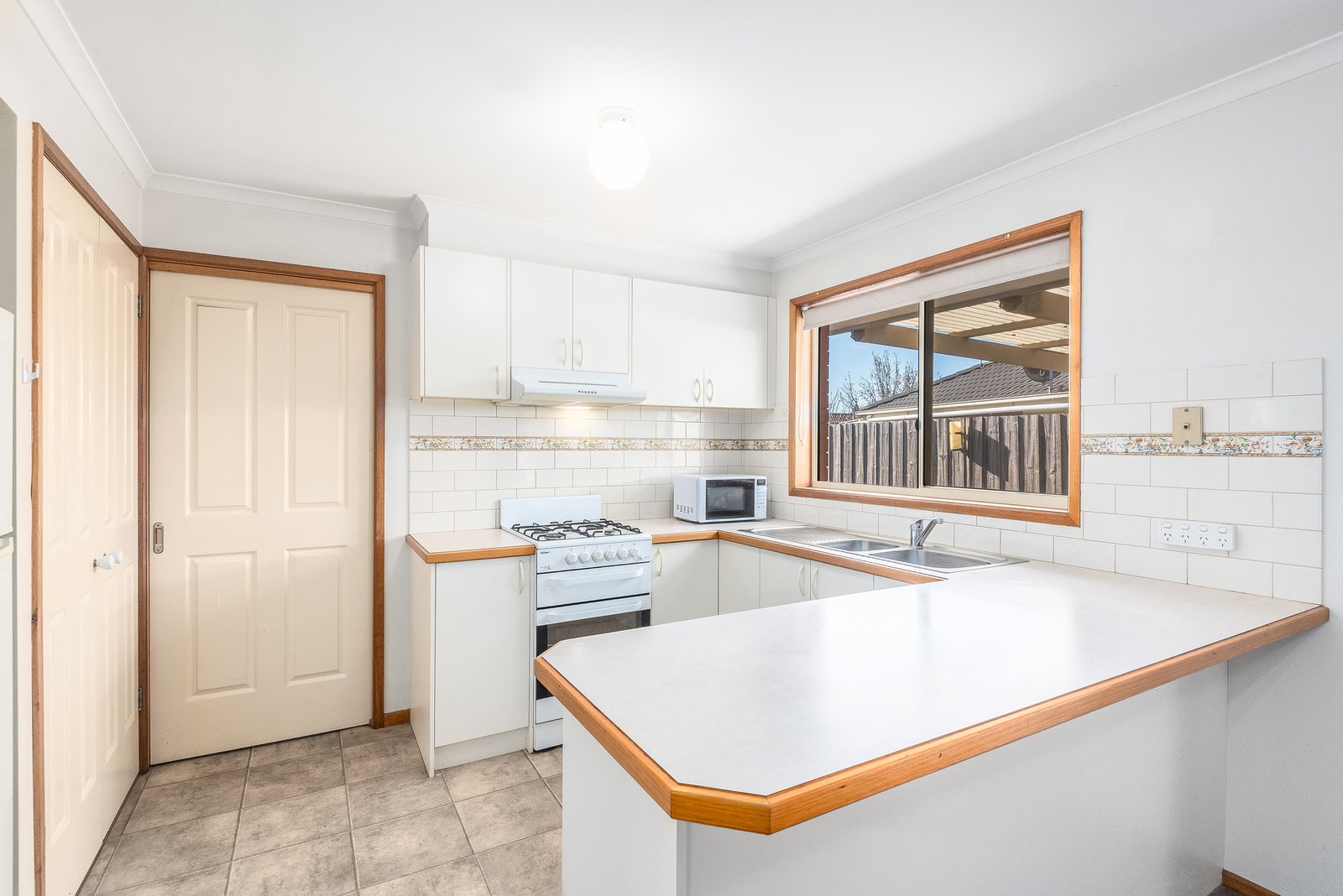 Gallery: 2/13 Kurrajong Court