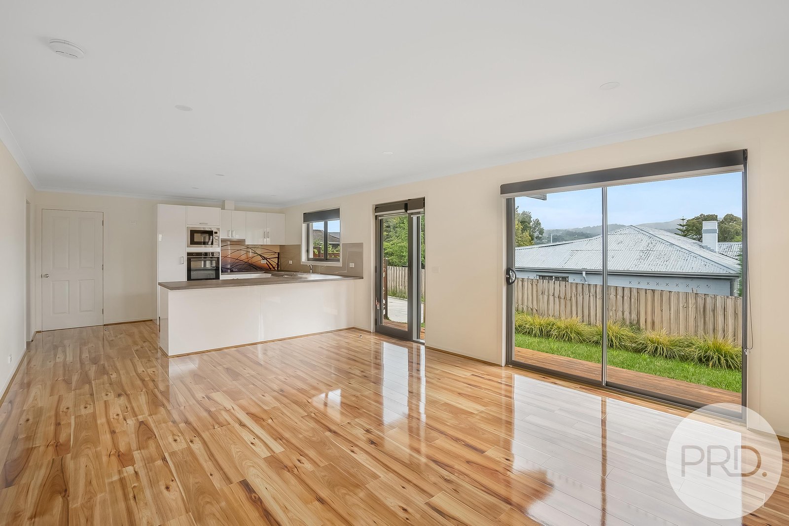 2/13 Lewan Avenue KINGSTON 2