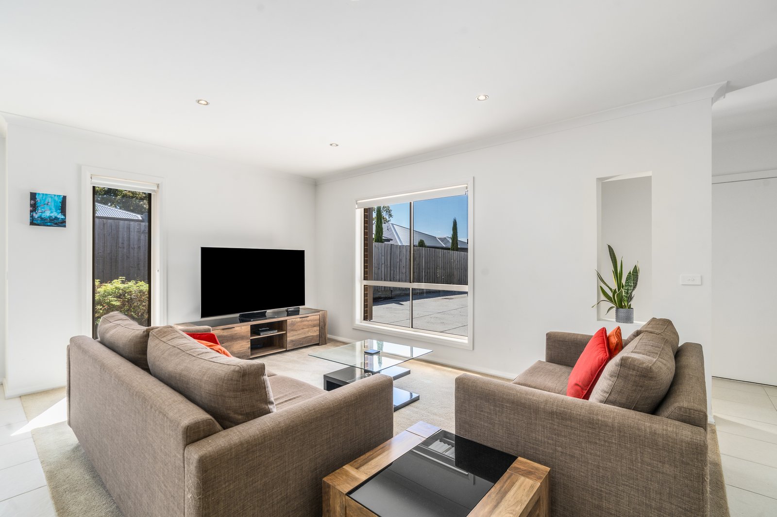 Gallery: 2/13 Matthews Street