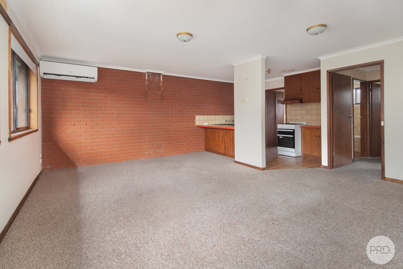 2/13 Midlands Drive BALLARAT NORTH 3