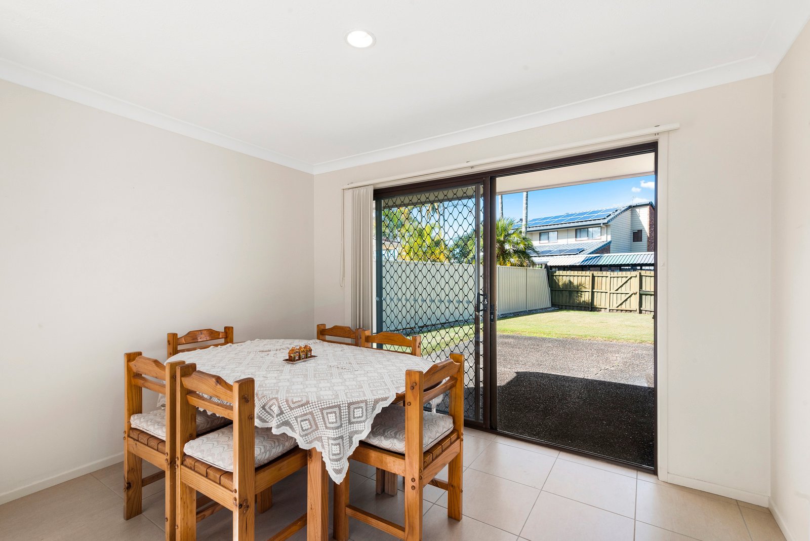 213 Nineteenth Avenue ELANORA 4