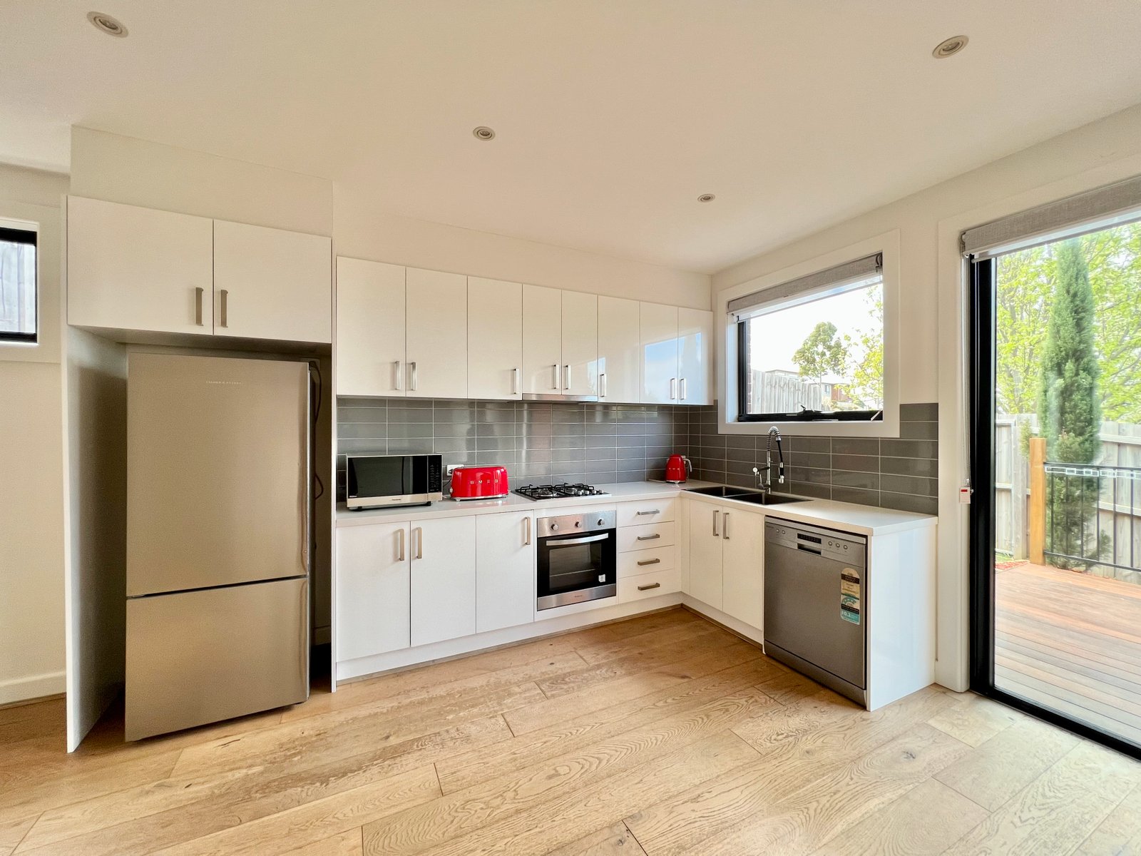 Gallery: 2/13 Oakhill Avenue
