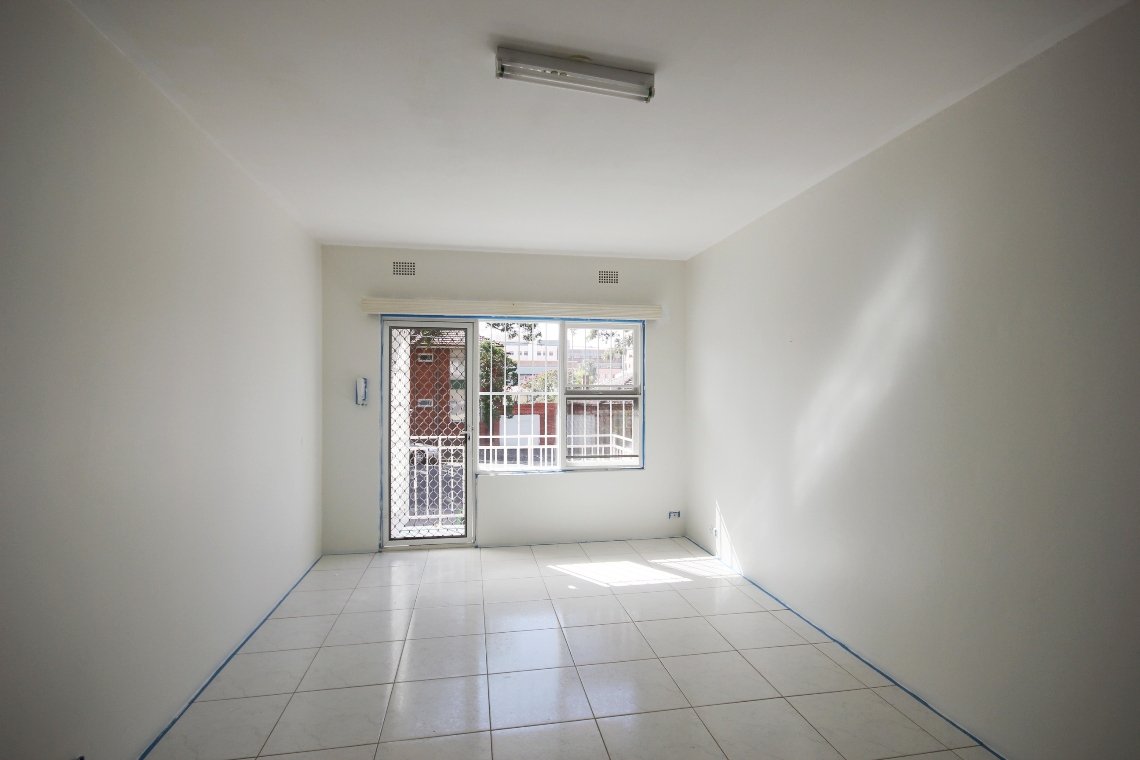 2/13 Ocean Street KOGARAH 4