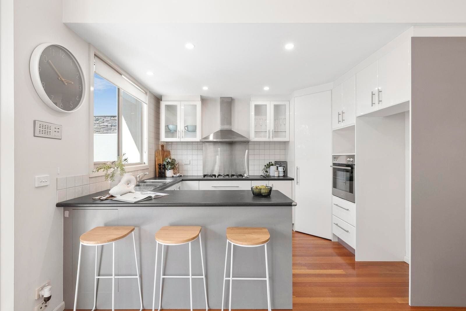 Real Estate and Property in 2/13 River Parade, Barwon Heads, VIC