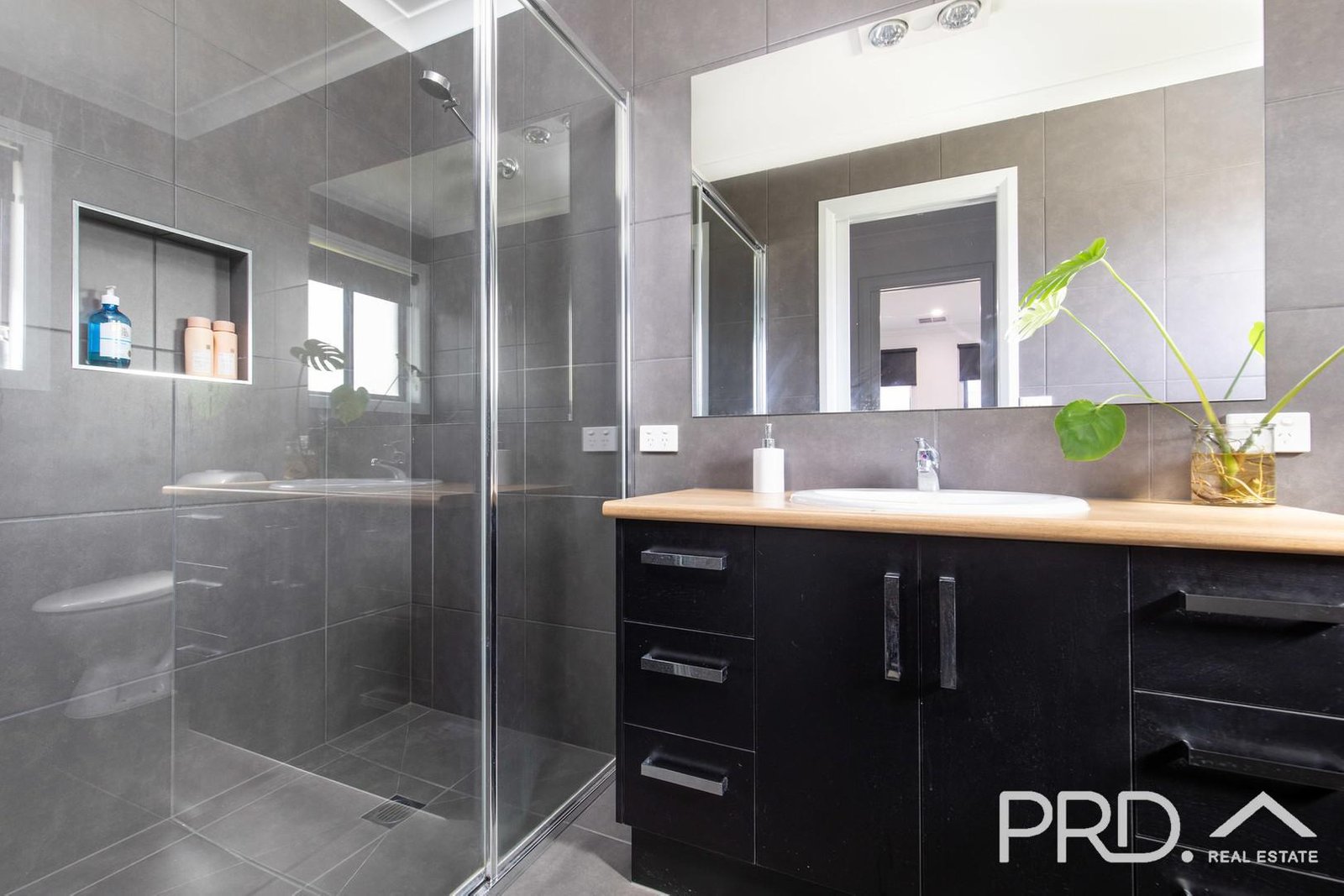 2/13 Shiraz Crt  MILDURA 7